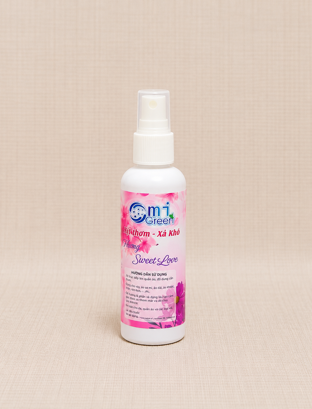 Tinh dầu xịt thơm Omigreen hương sweet love chai 100m Tinh dầu xịt thơm Omigreen hương sweet love chai 100m